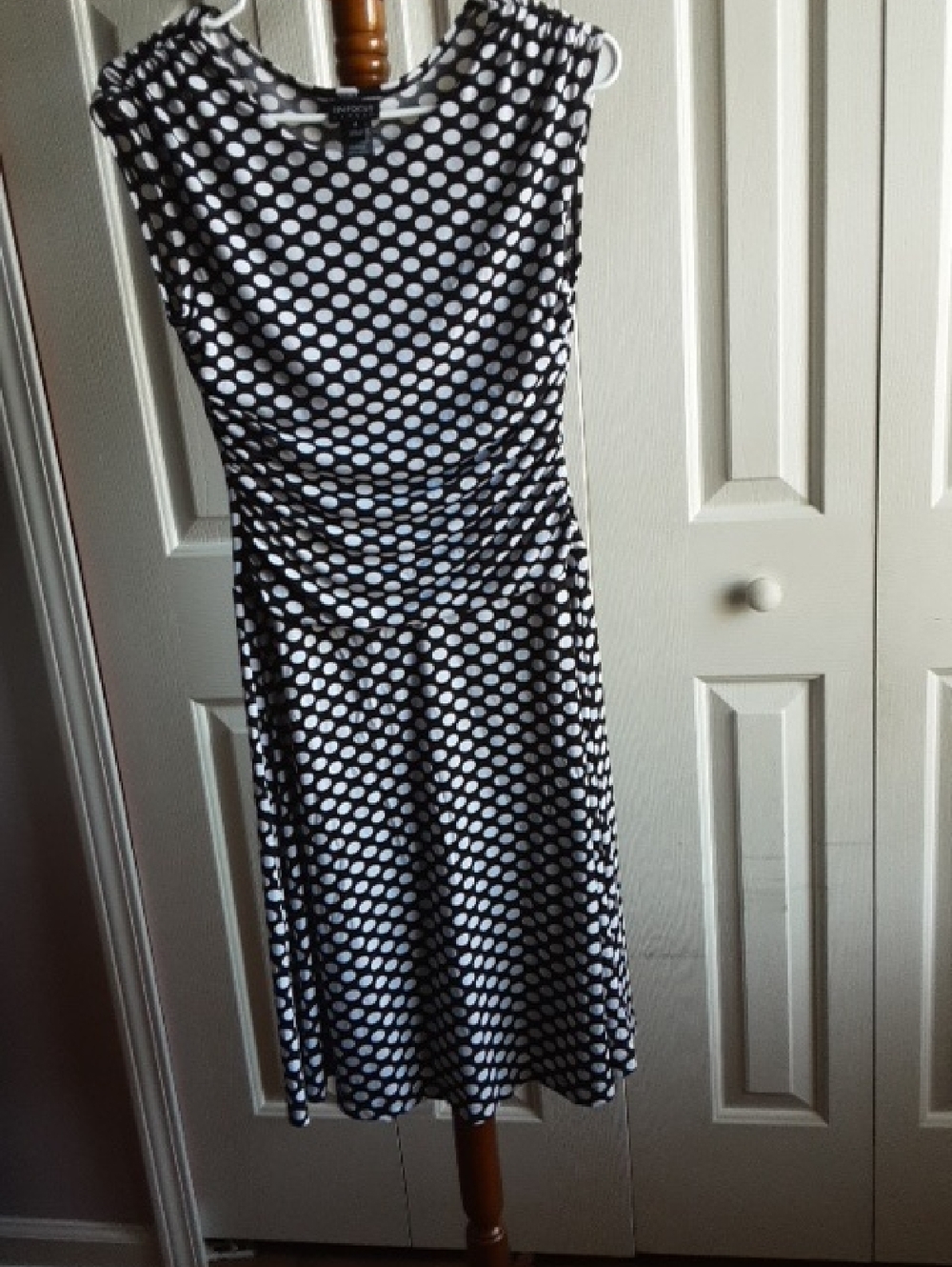 Enfocus Studio Black and White Polka Dot Sleeveless Midi Dress,size 4.